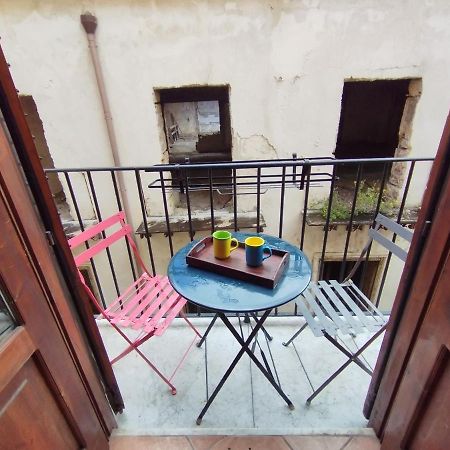 Apartment By The Market Palermo Exterior foto