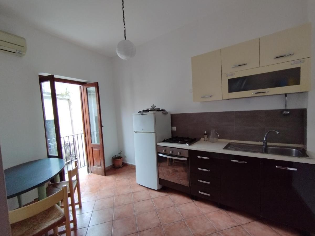 Apartment By The Market Palermo Exterior foto